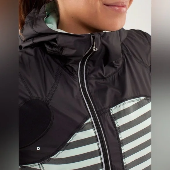 L-105 🍋 Lululemon 🍋 Run: Get Up And Glow Jacket *Reflective 360 - Picture 4 of 12